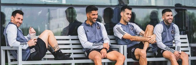 Xavier Guerrero banner