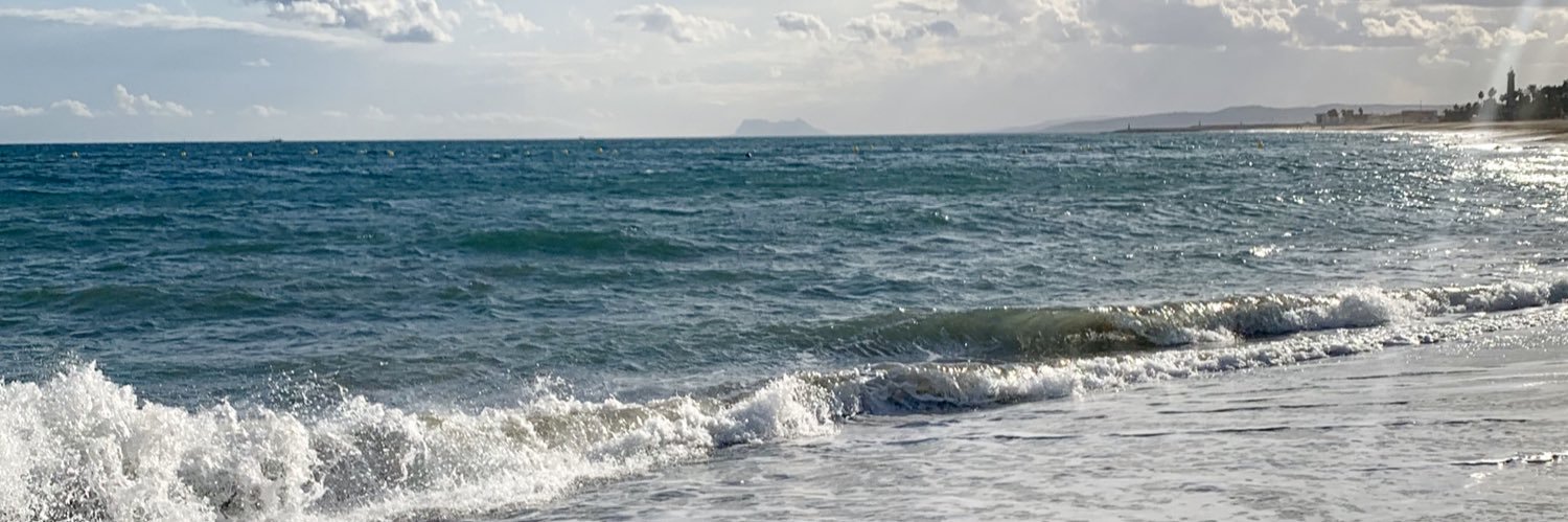 Aisling Roberts 💙 banner