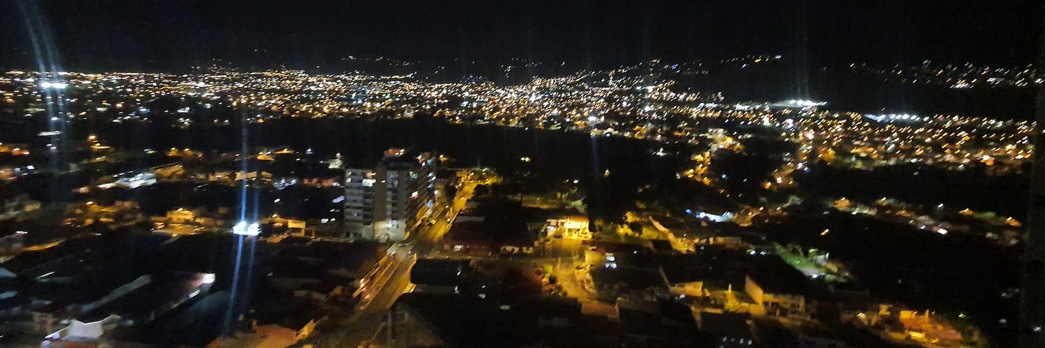 Ari_popez's profile banner image
