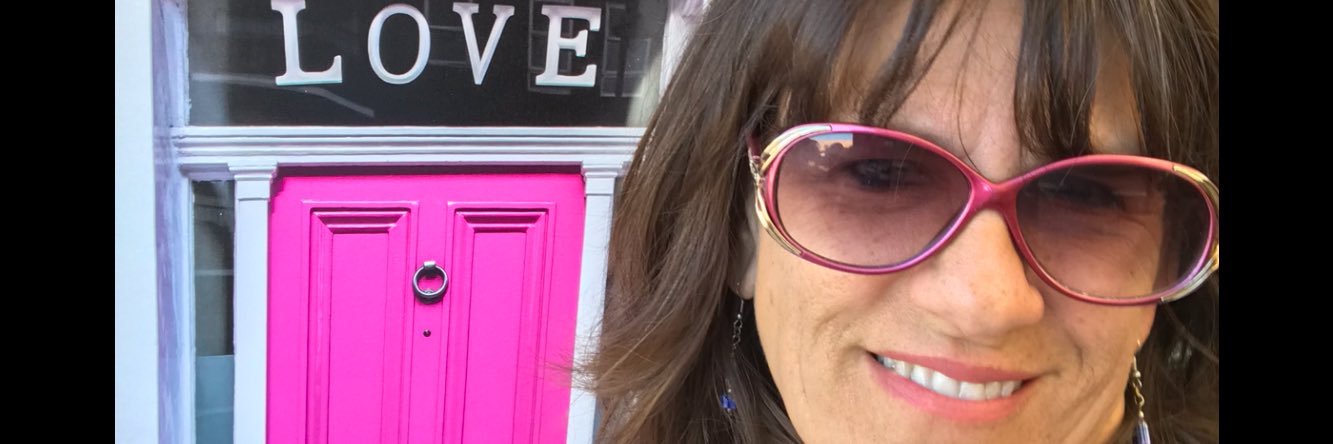 DelynnSaunders's profile banner image