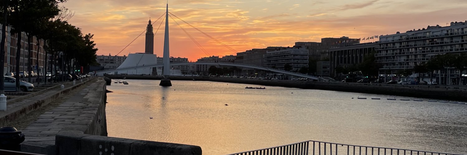 laulauUSB's profile banner image