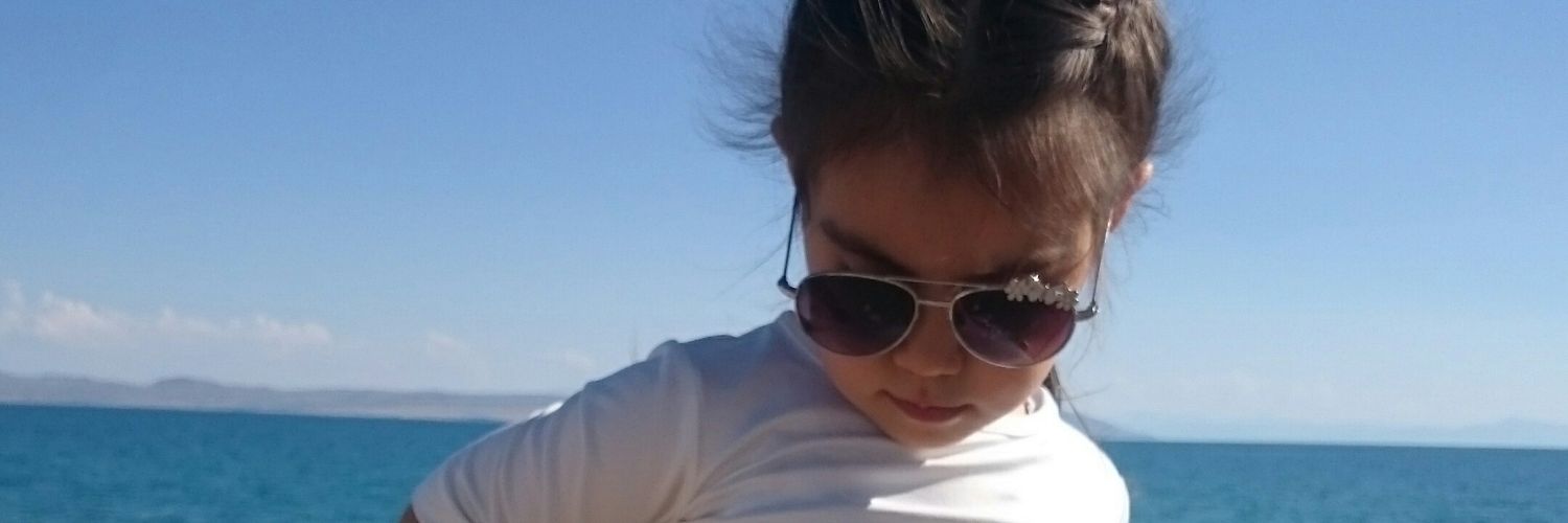OzlemBASDEMIR's profile banner image