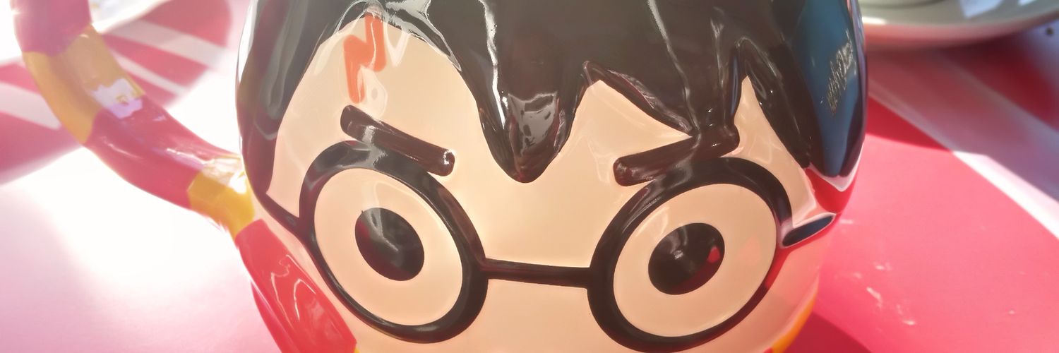 itzi_jimenez's profile banner image