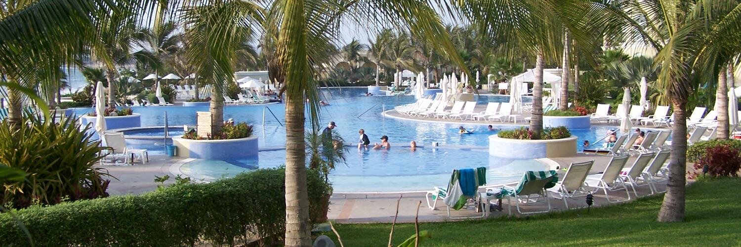 ReviewResorts's profile banner image