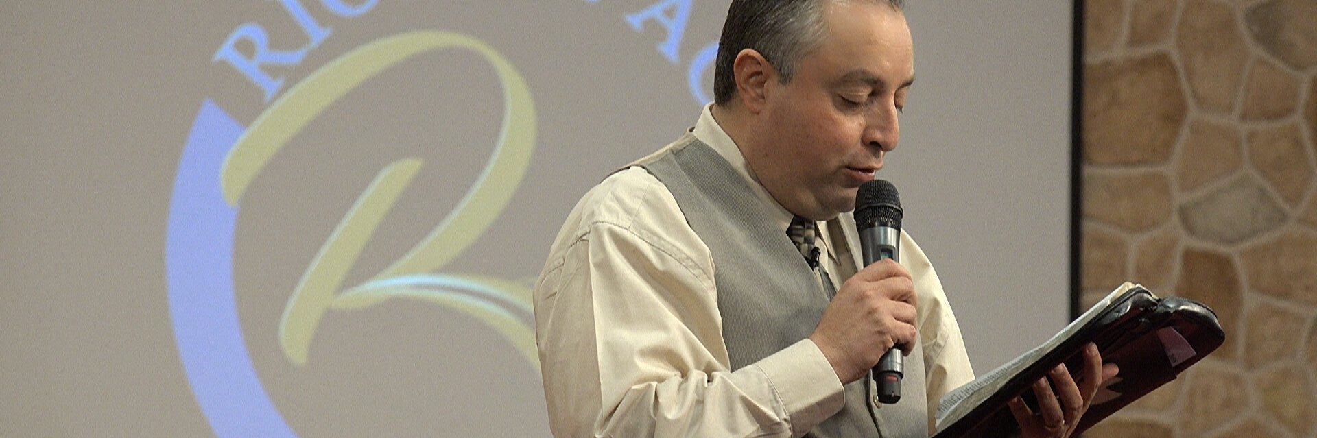 PastorCastano's profile banner image