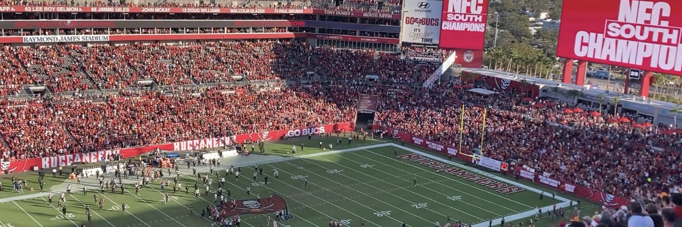 Red 🏴‍☠️🦈 11 ⭐️ banner