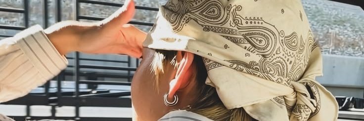 giollyti's profile banner image
