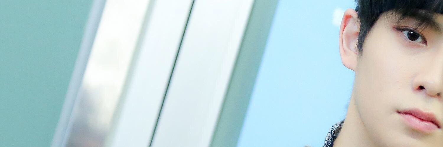 KpopGAs's profile banner image
