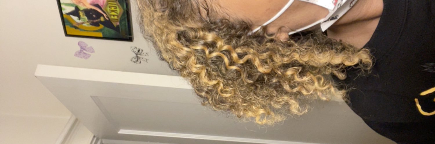 ͟͞♡ shari banner