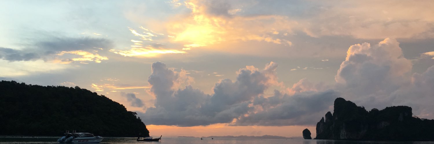 ayanabrunette's profile banner image