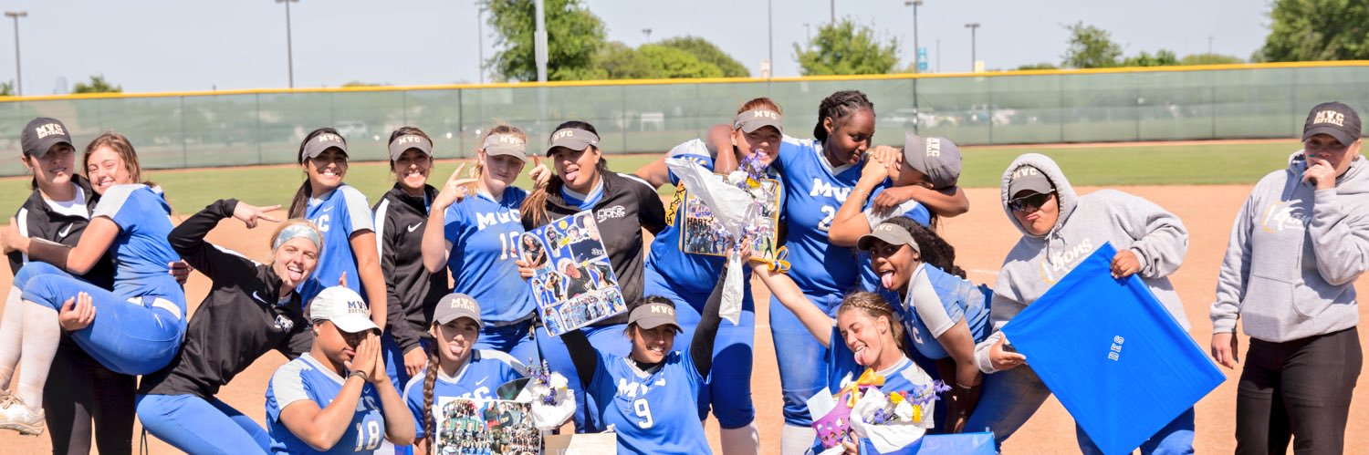 MVClionsoftball's profile banner image