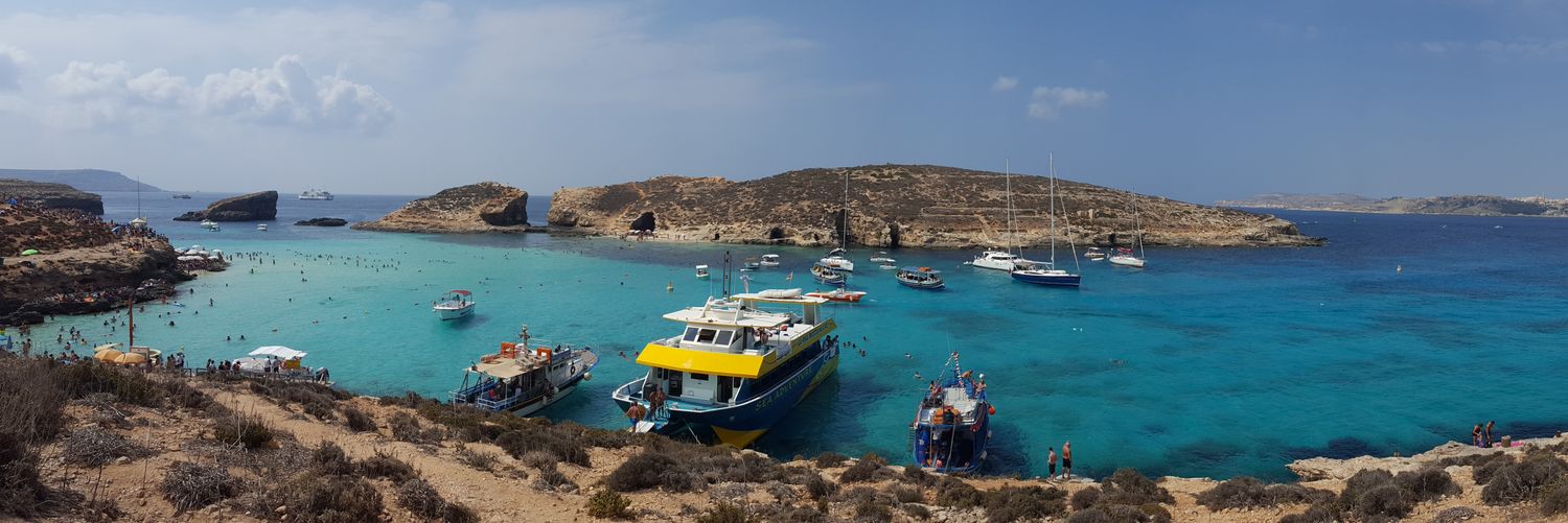 Manué Carrillo banner