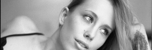 ElaGood Profile Banner