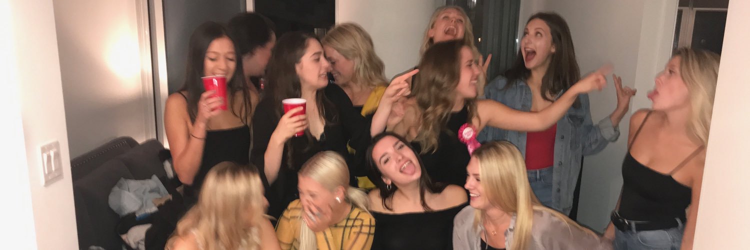 nicoletpass16's profile banner image