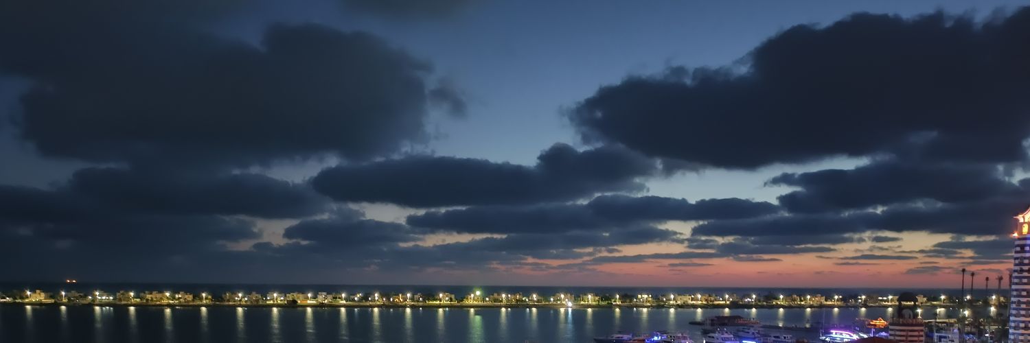 reem_farouk_'s profile banner image