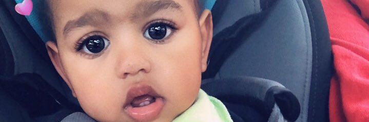 Roxy🌸🌼✨ banner