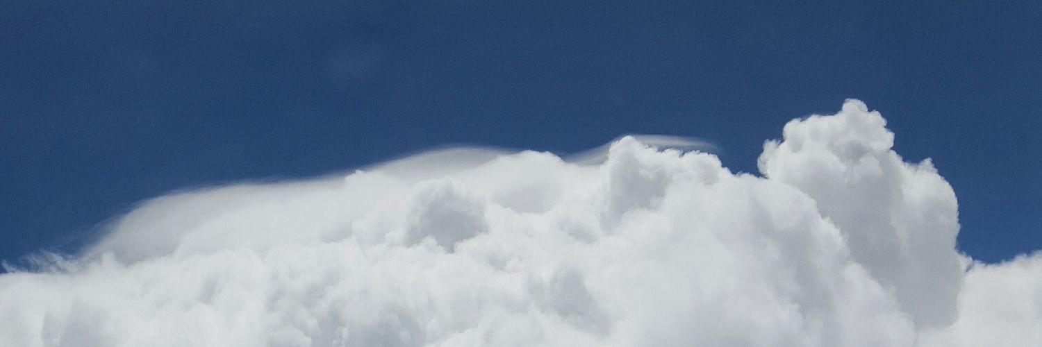 om_mahwee's profile banner image