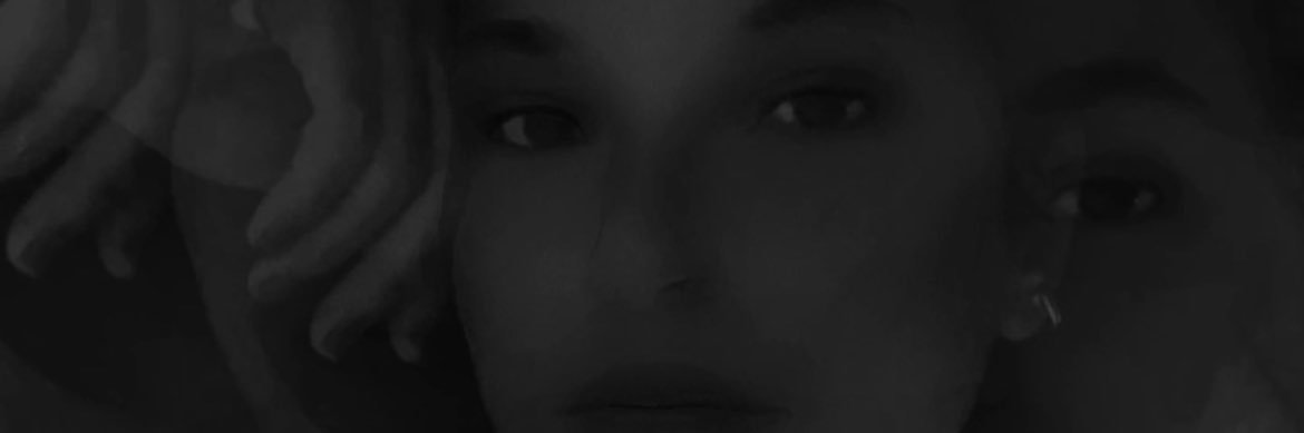 ariloarina's profile banner image
