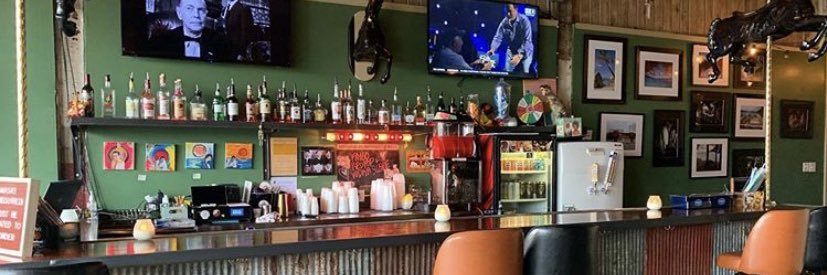 Stache International banner