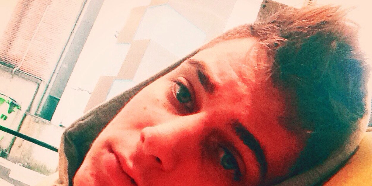 bornagojo's profile banner image