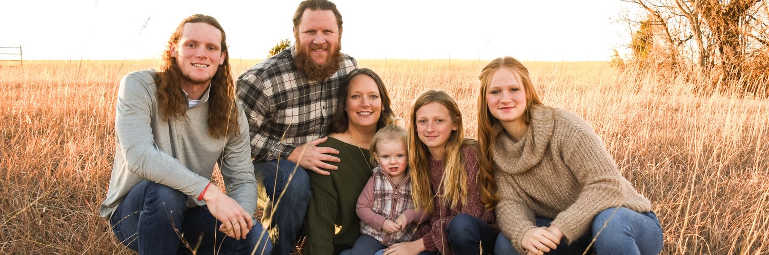 cuzzimom's profile banner image