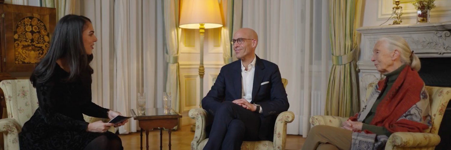 Damita 🤍💙💛 @damita.bsky.social banner