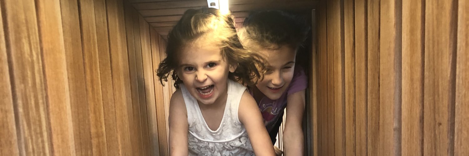 ThisMommyRuns's profile banner image