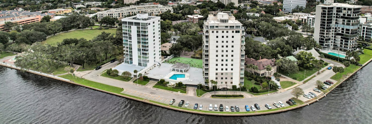 The Listing Edge banner