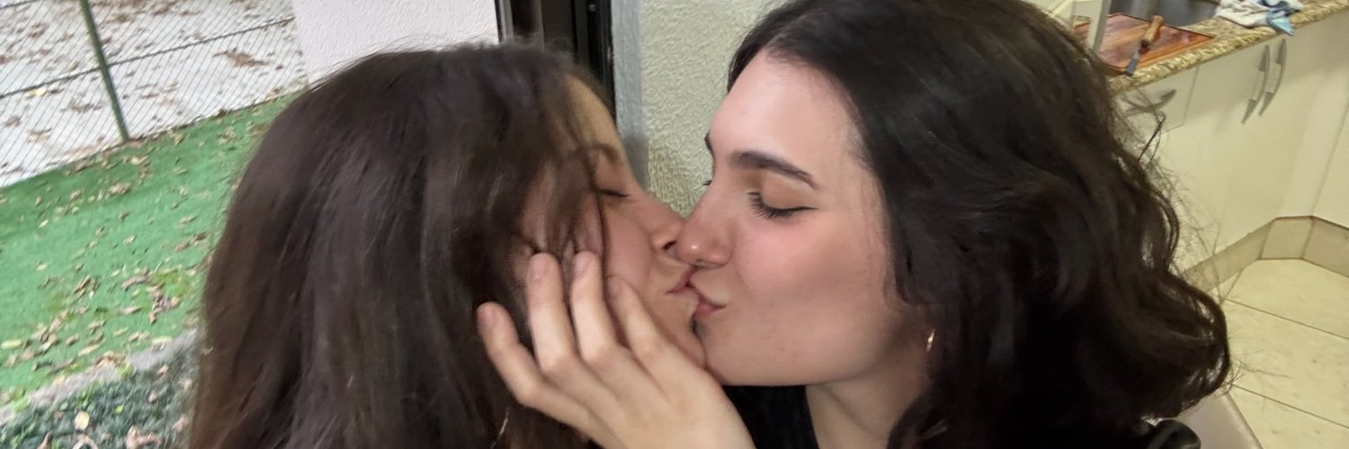 vixtoriaaz's profile banner image
