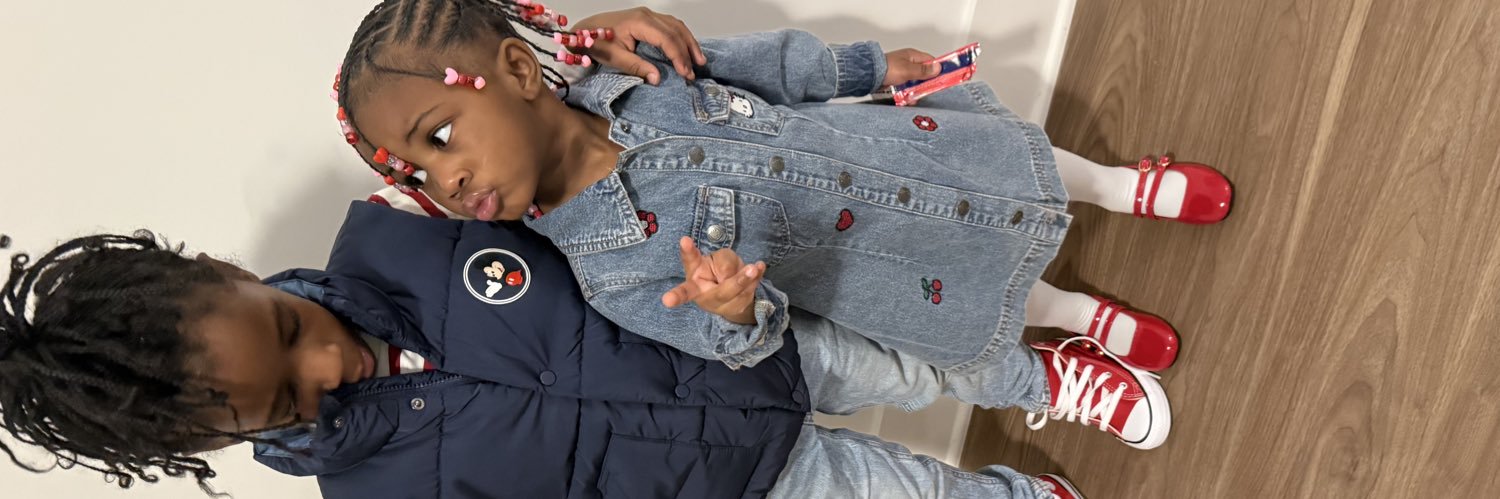 saraamoniseee's profile banner image