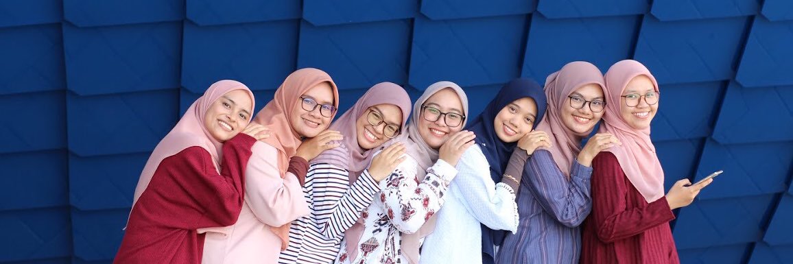 engku_ezzah's profile banner image