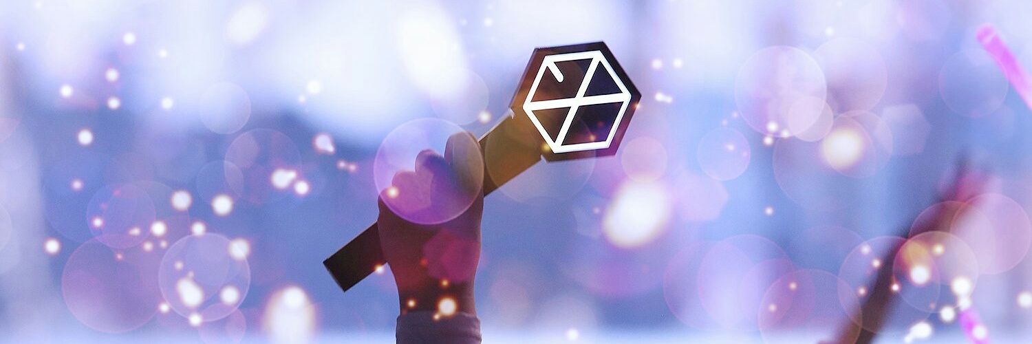 narinthip_ch's profile banner image