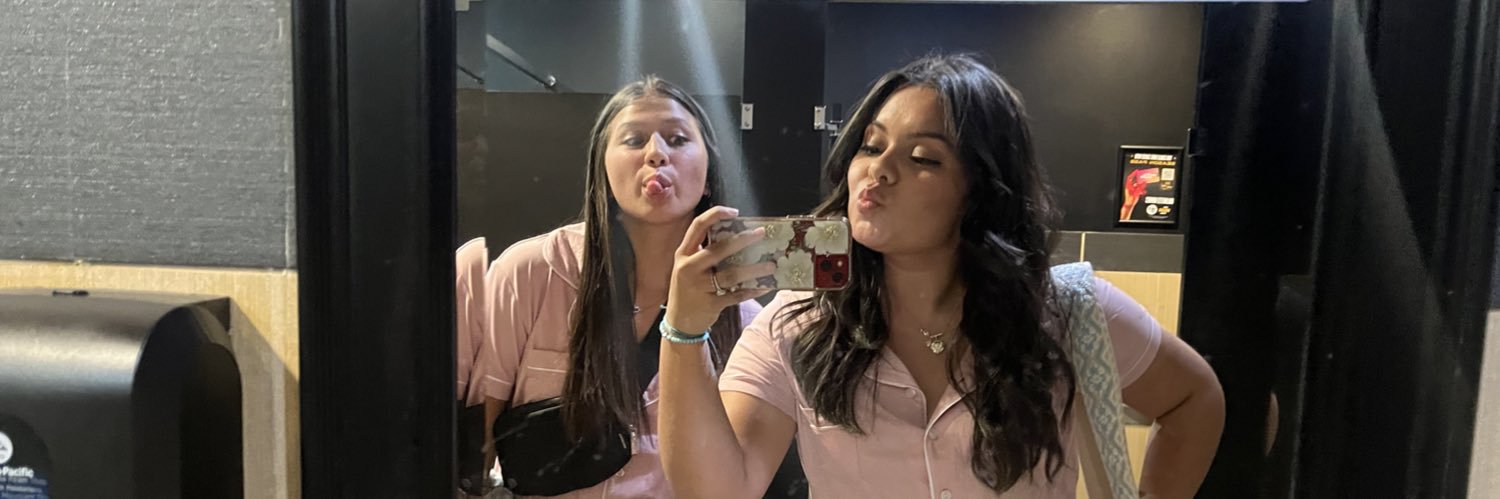 LeeahTaylor's profile banner image