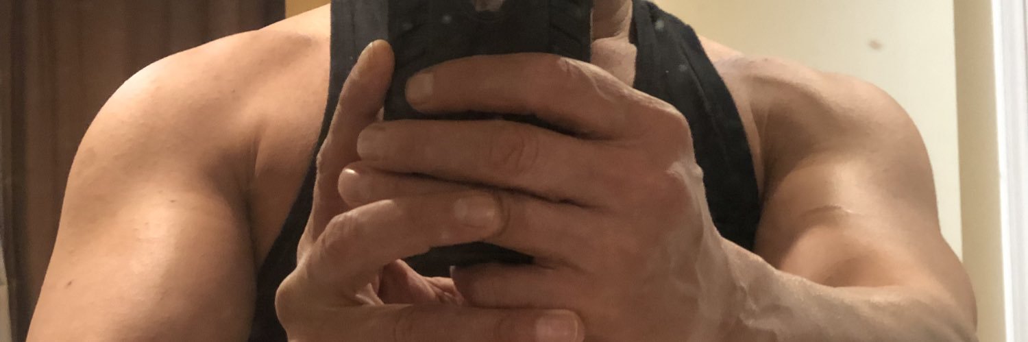 eoomaxkia's profile banner image