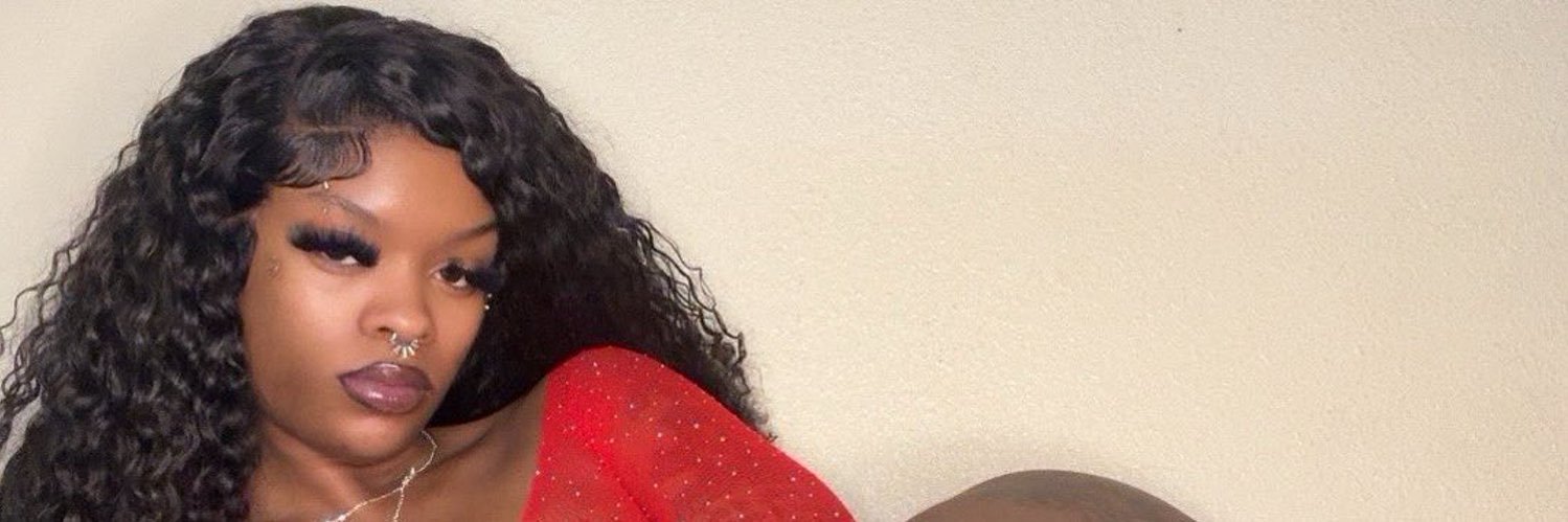 Tharealshena 👅🥀 banner