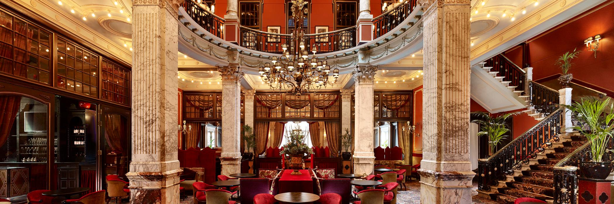 Hotel Des Indes banner