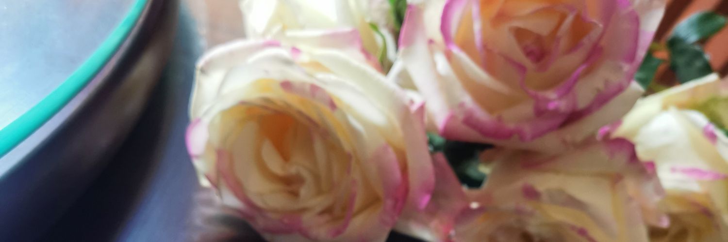 Happy_liou's profile banner image