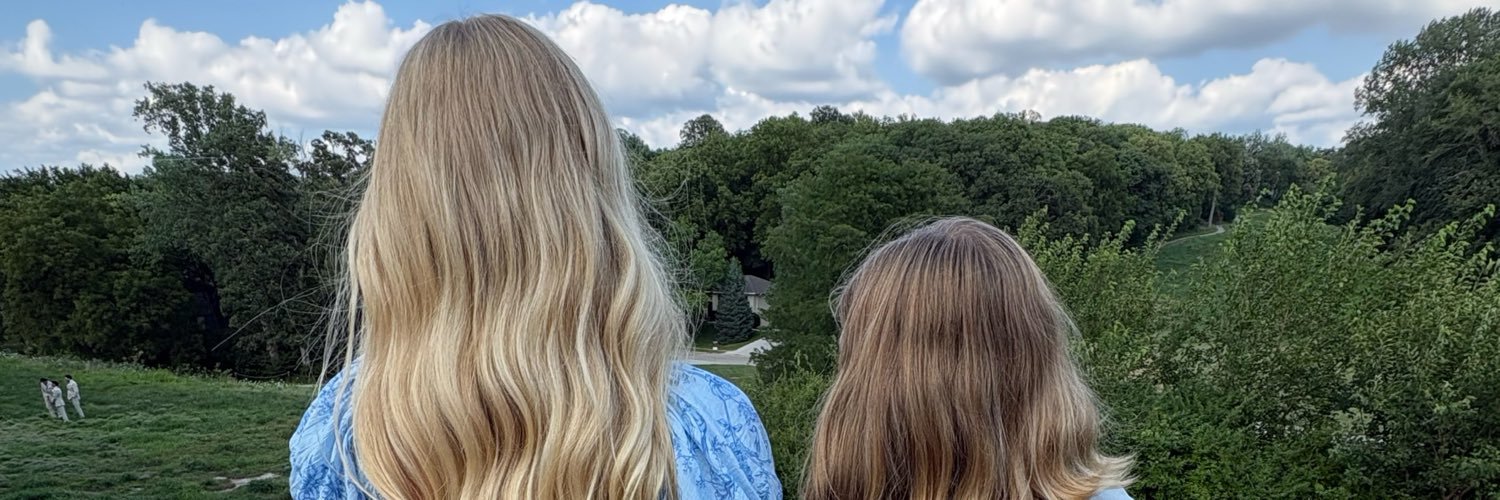laurabuttermore's profile banner image