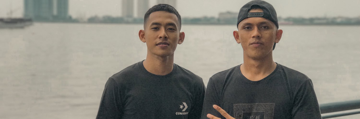 Bayutri_'s profile banner image