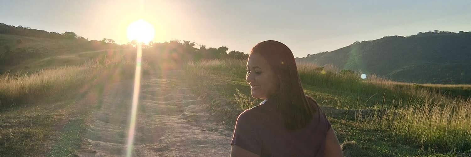 MeriellyBruna's profile banner image
