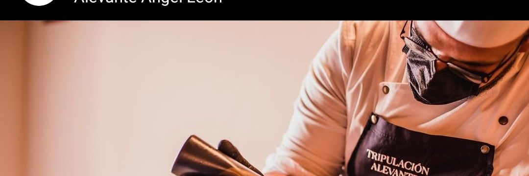 Albert Nicolau banner