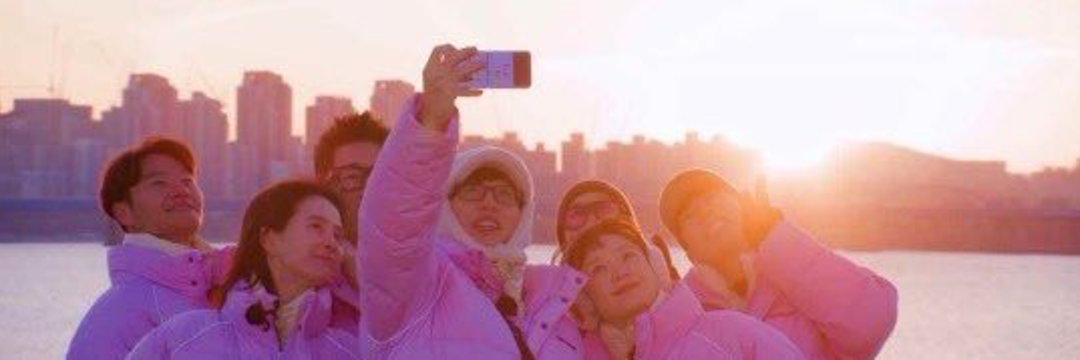 dflyax's profile banner image