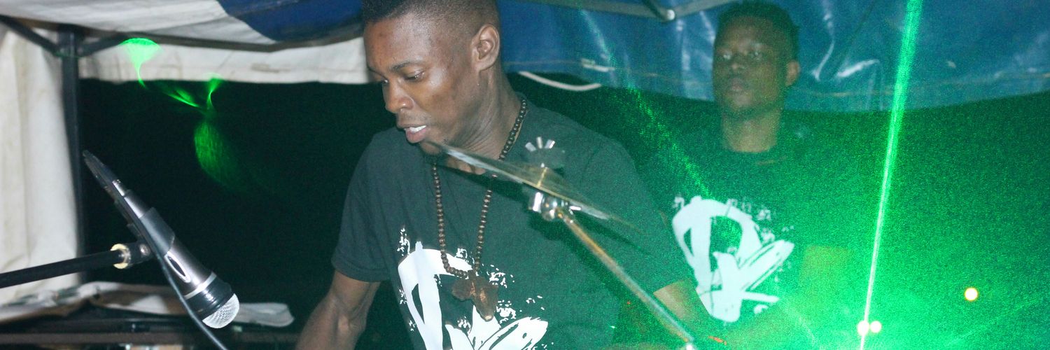 Scratch_tee's profile banner image