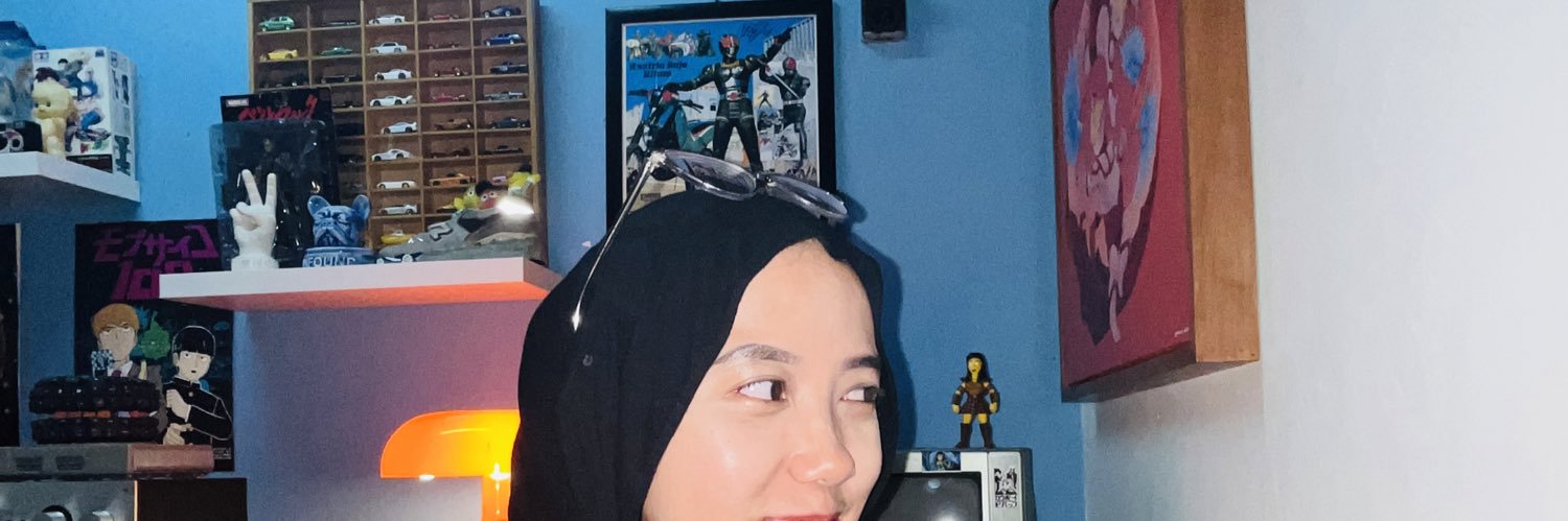 annisadaraaa's profile banner image