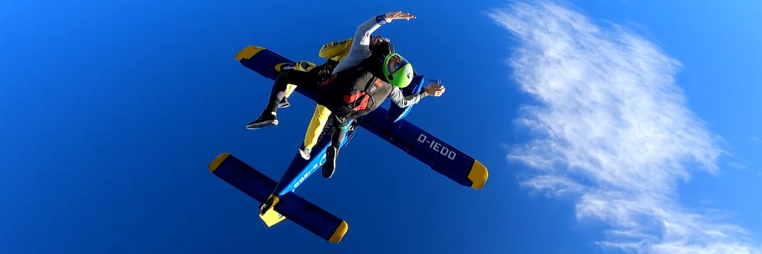Antonio Vélez banner
