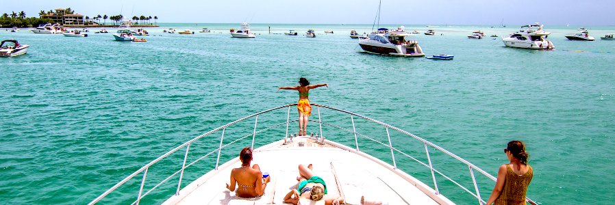 starluxyachts's profile banner image