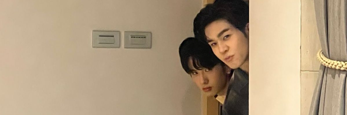 _lostinthemoon's profile banner image