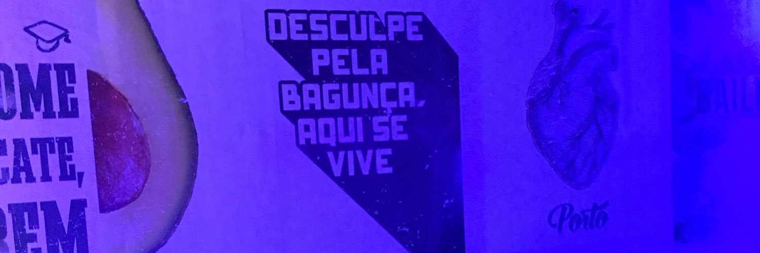 let let no escurin banner