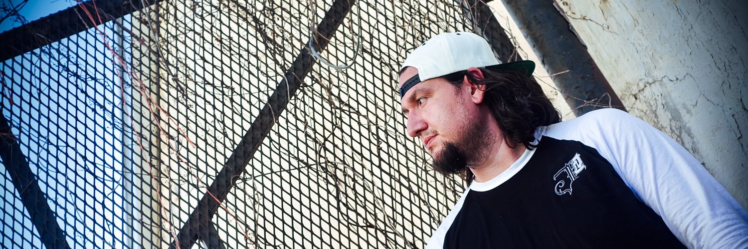earregular95's profile banner image