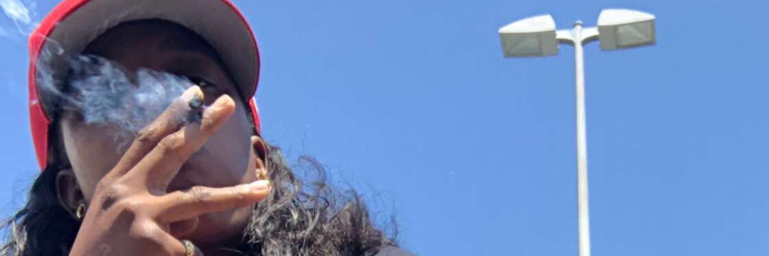__ari5's profile banner image